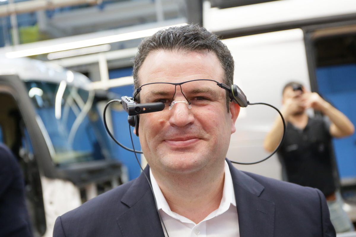Arbeitsminister Heil mit VR Headset